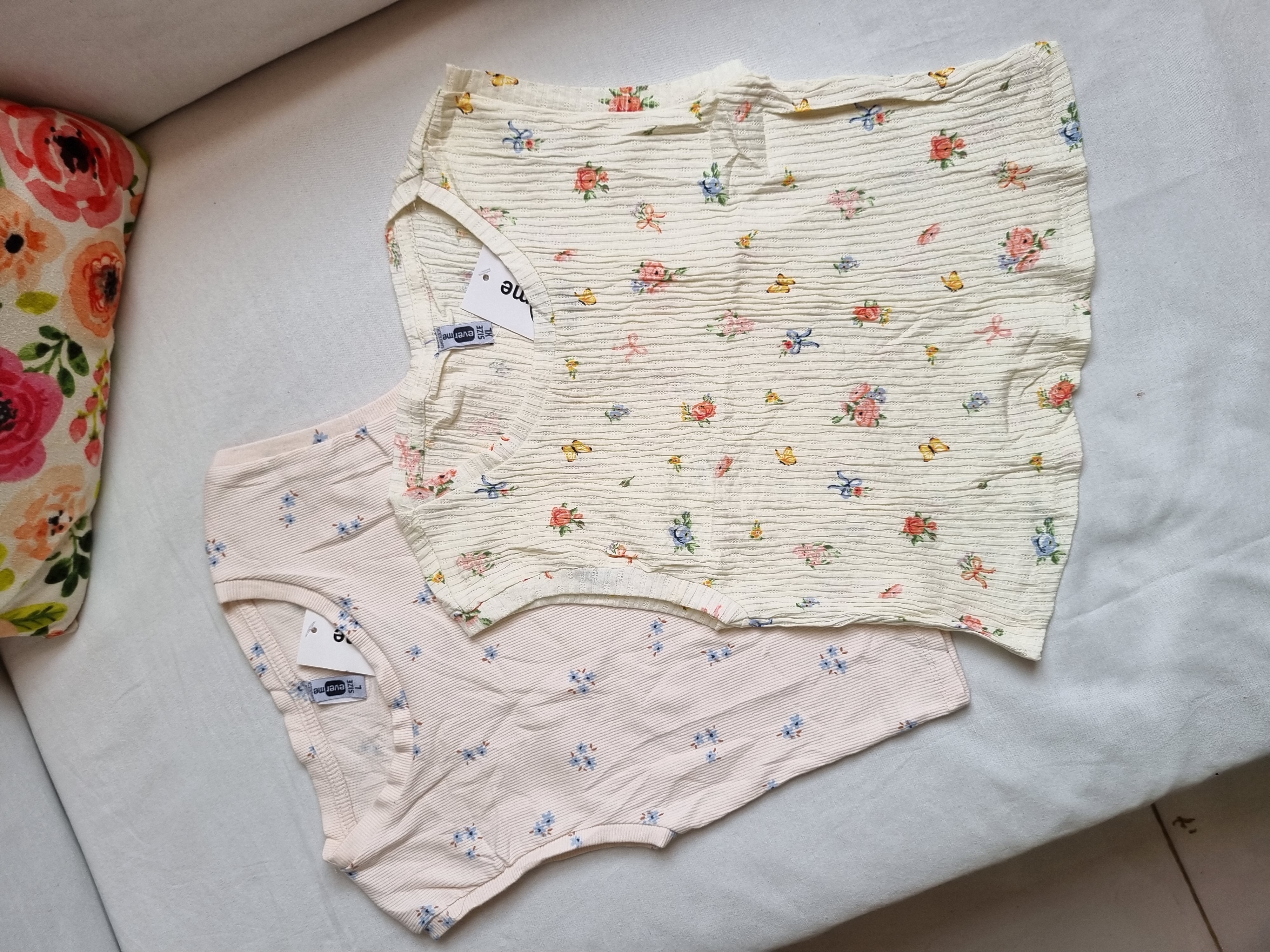 تاپ زنانه کبریتی گلدار
